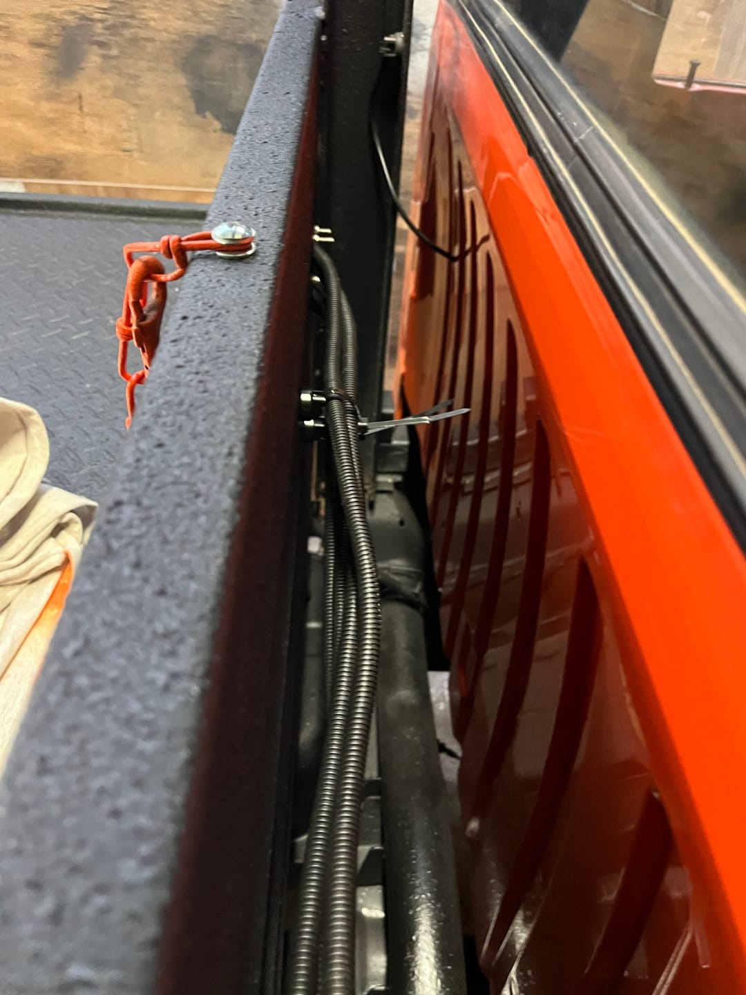 Customer photo review of ZBAD1 - Magnet Cable Tie Holders
