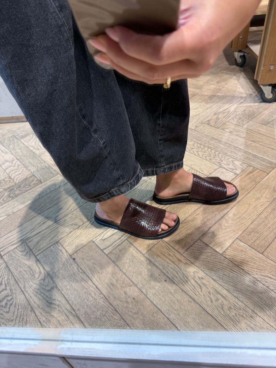 Customer photo review of כפכפי סלייד לנשים Vagabond Effie