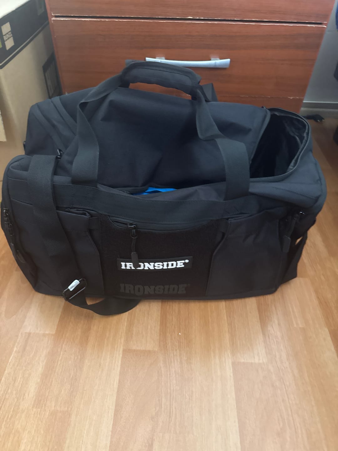 Customer photo review of Bolso Deportivo Gym Duffel Bag XXL IRONSIDE