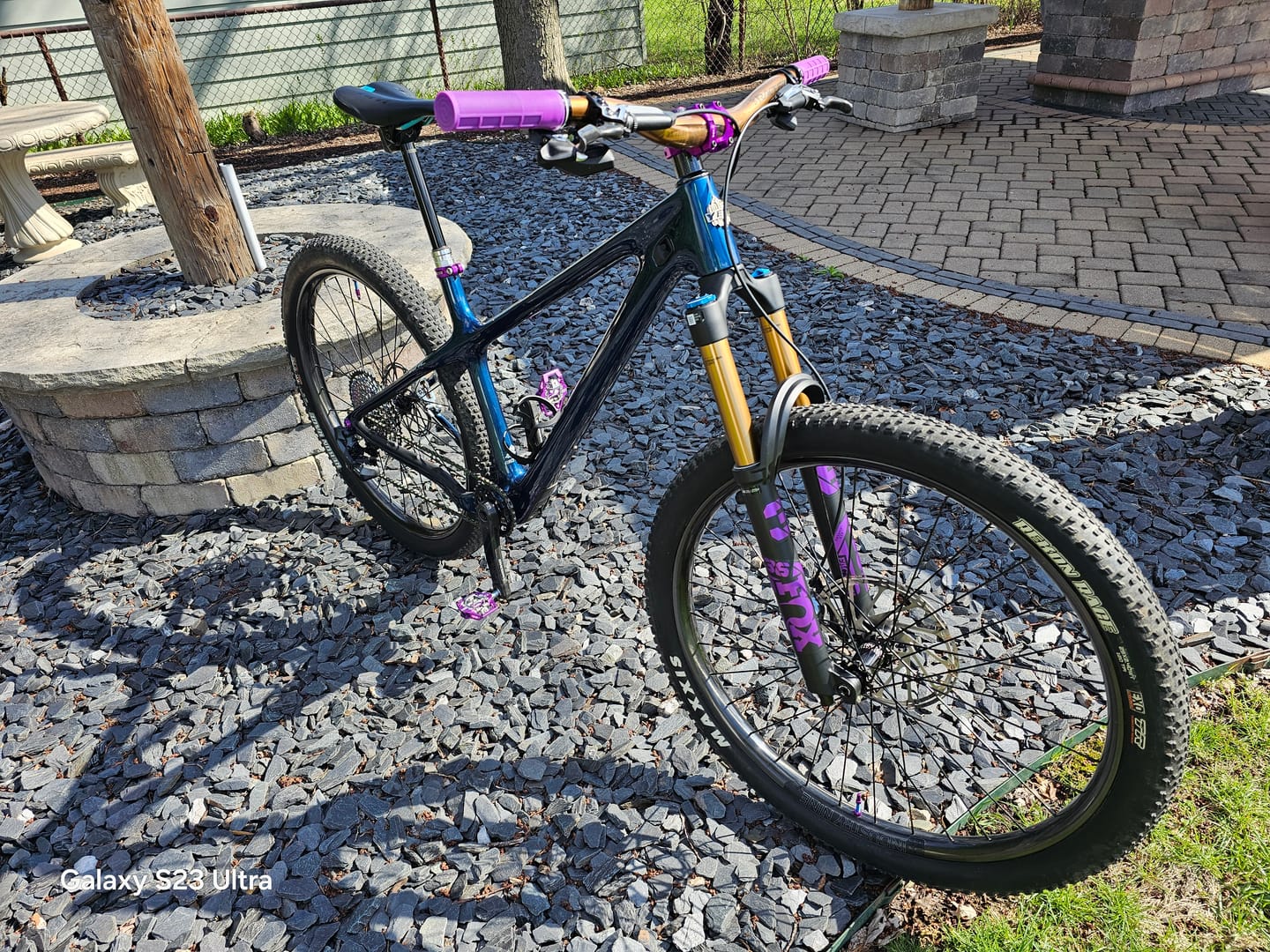 Customer photo review of Metallic Fox 36 Factory Fork Decal