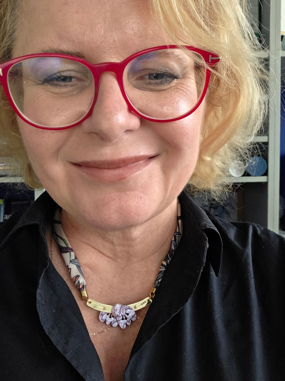 Customer photo review of Bandana Necklace Tulip x Gratiola