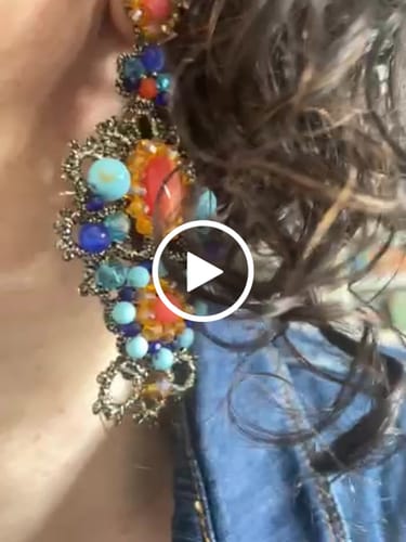 Customer video review of Orecchini Tavira