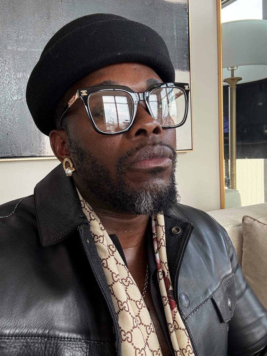 Customer photo review of London Pillbox Hat - Black
