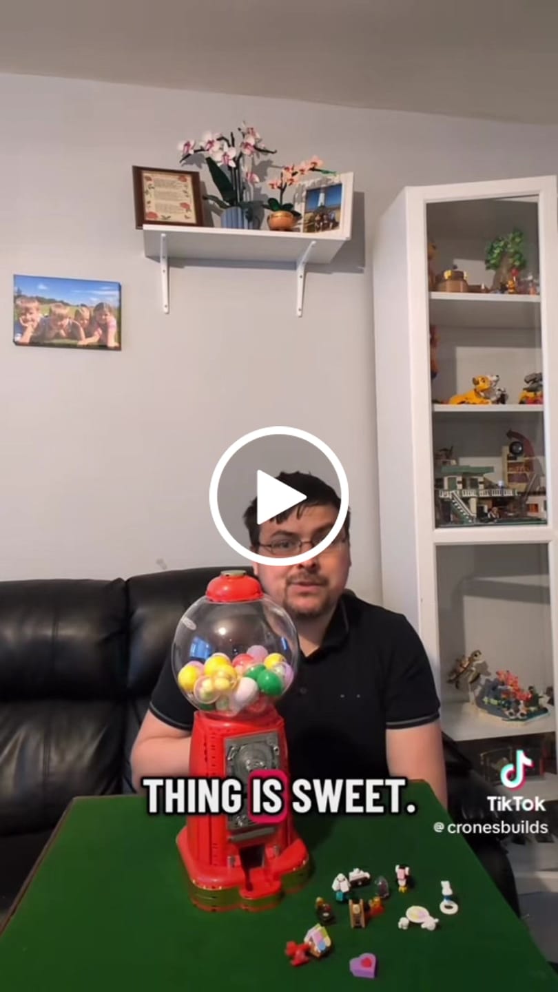 Customer video review of Gumball Machine Brick Set by Pantasy
