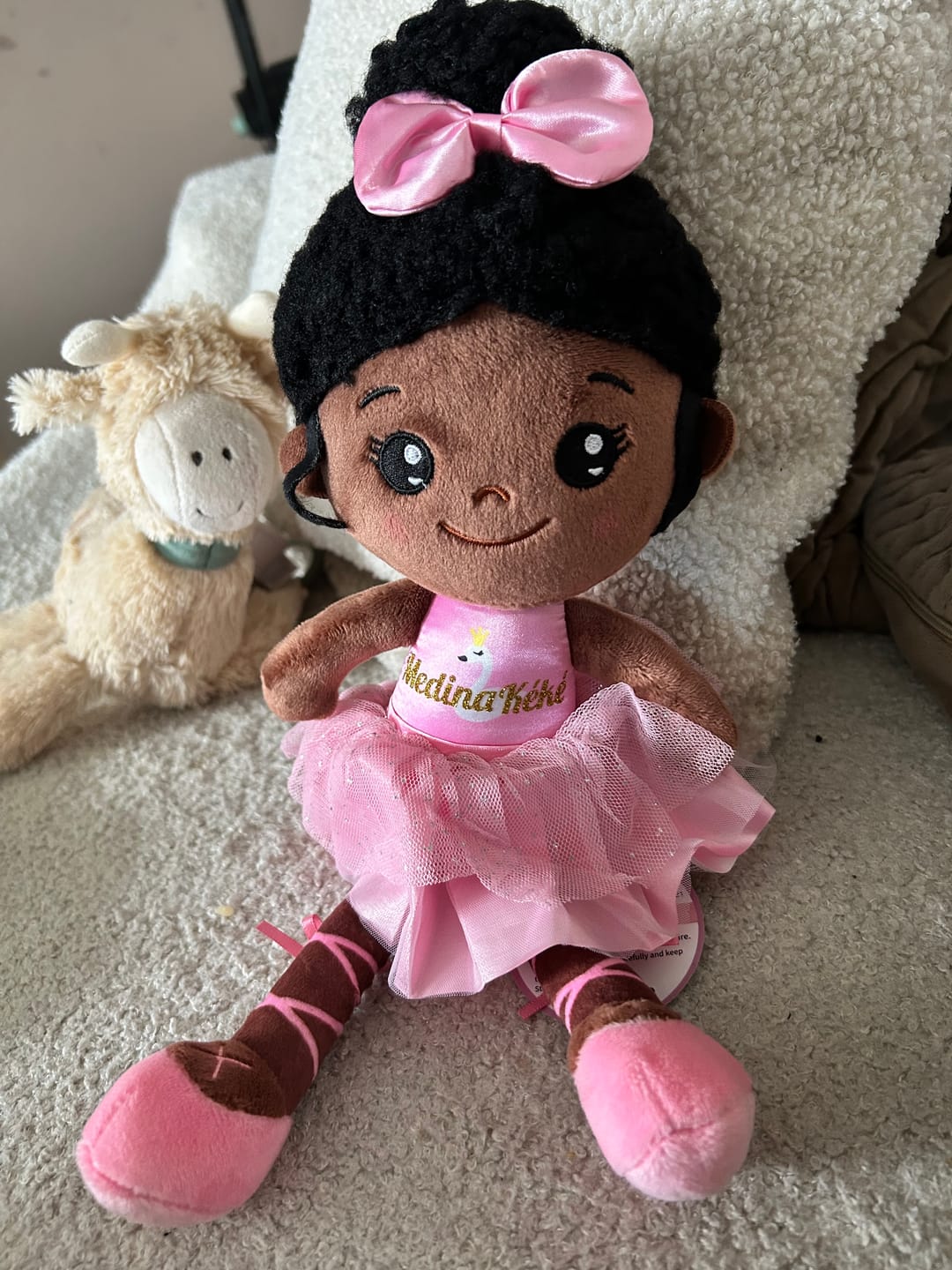 Customer photo review of Tiefen Teint Personalisierte Plüschpuppen im Rosa Ballettröckchen
