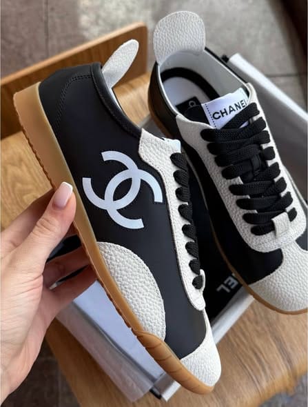Customer photo review of CC 2026 Sneakers Calfskin and Embossed Suede Calfskin