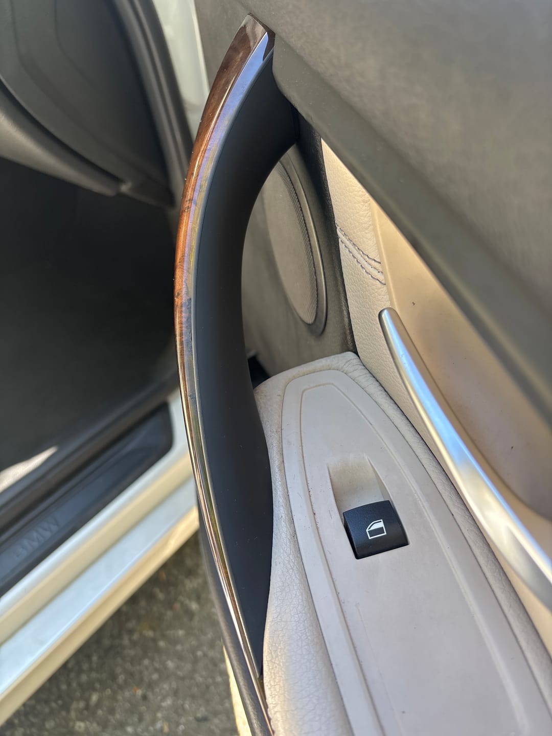 Customer photo review of Interior Door Handle Covers for BMW 3 & 4 Series – Fix Sticky Handles, No Disassembly | 2-Piece Set