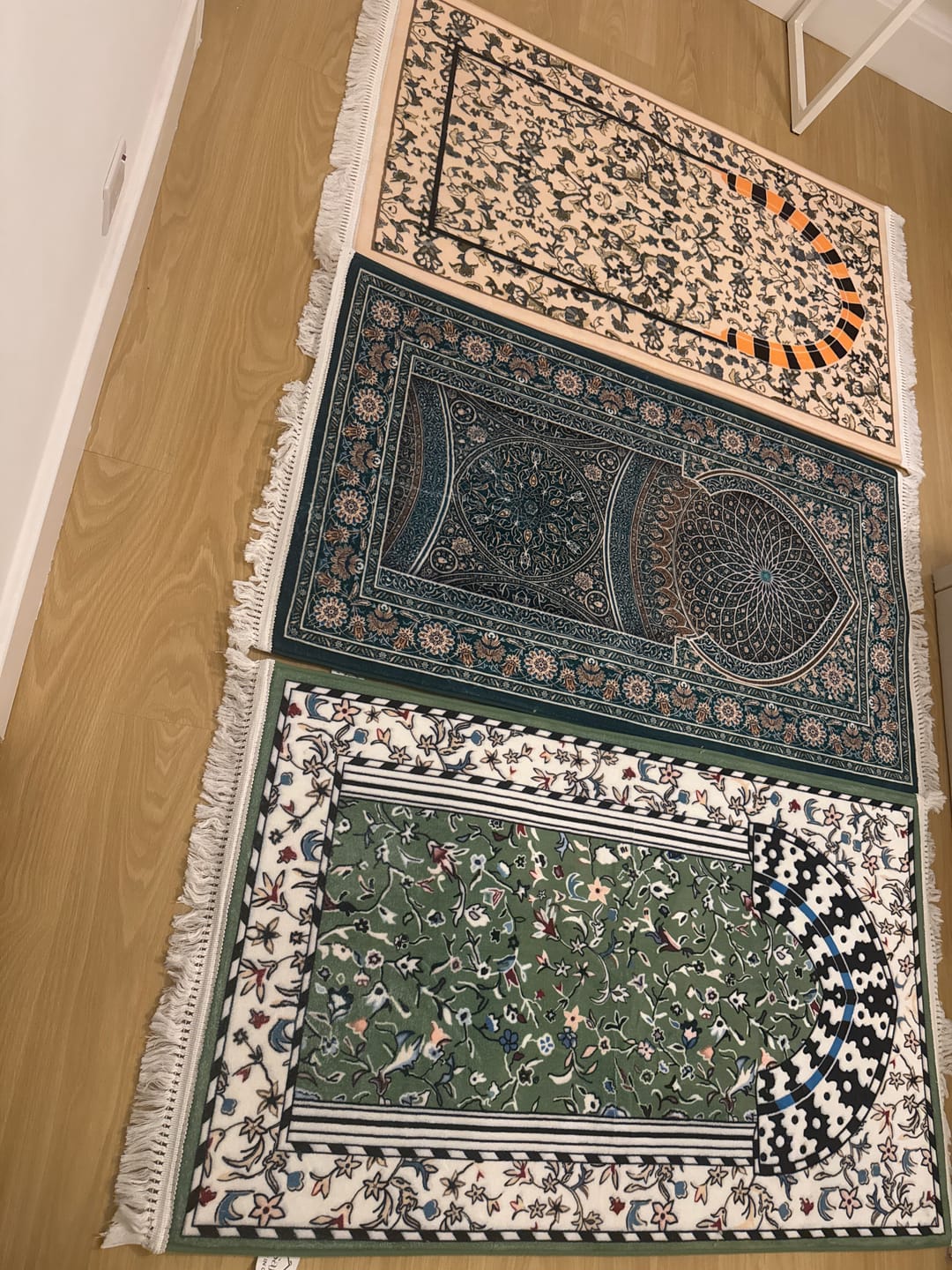 Customer photo review of Emerald Padded Prayer Mat