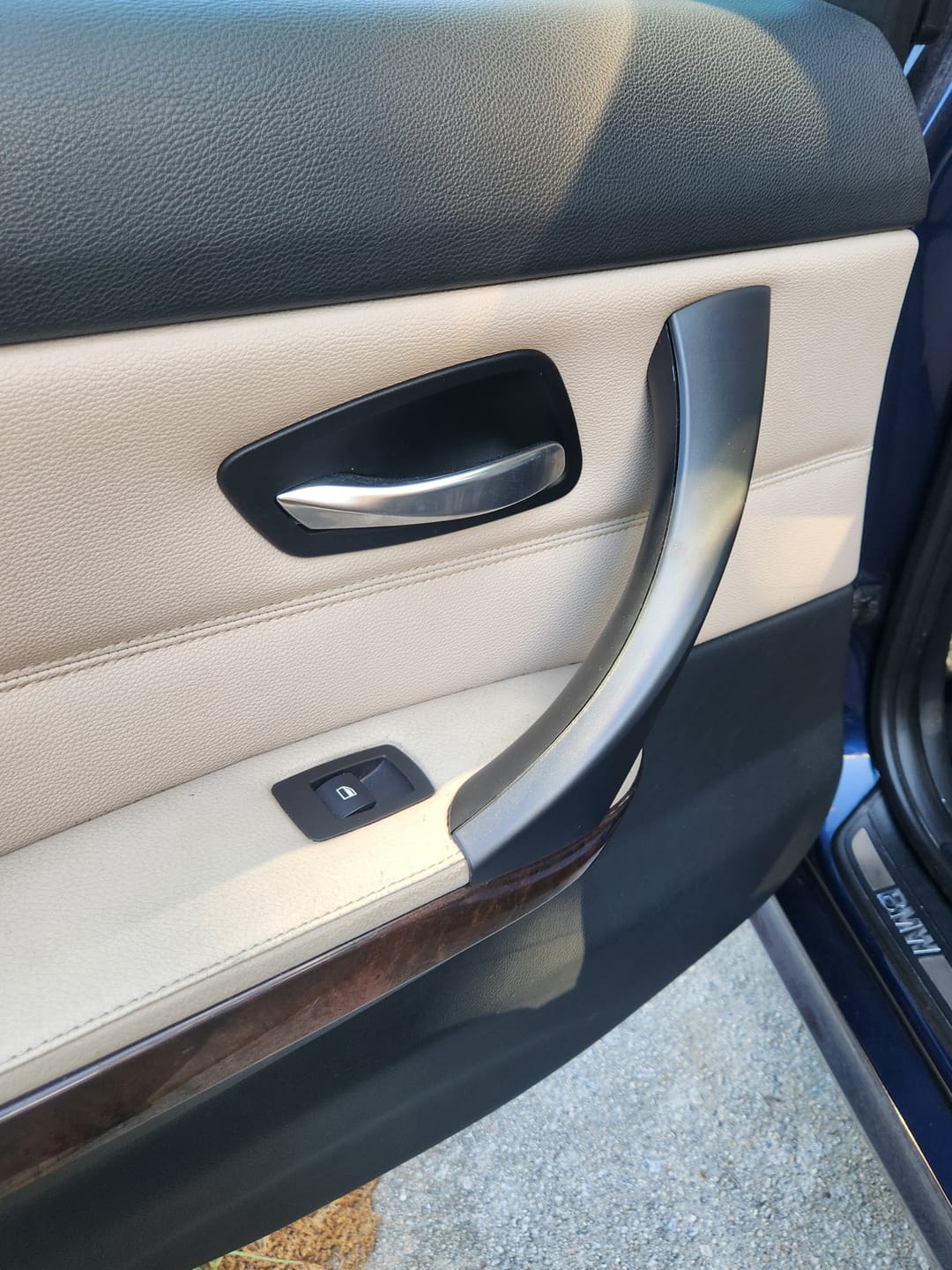 Customer photo review of BMW 3 Series E90/E91 Interior Door Handle Kit for 3 Passenger Doors (2005–2012) – Permanent Fix for Sticky Handles