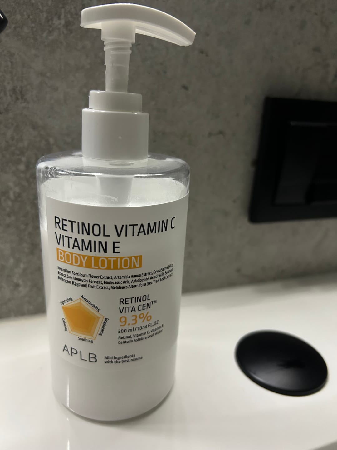 Customer photo review of Liftinga losjons ķermenim APLB Retinol Vitamin C Vitamin E Body Lotion