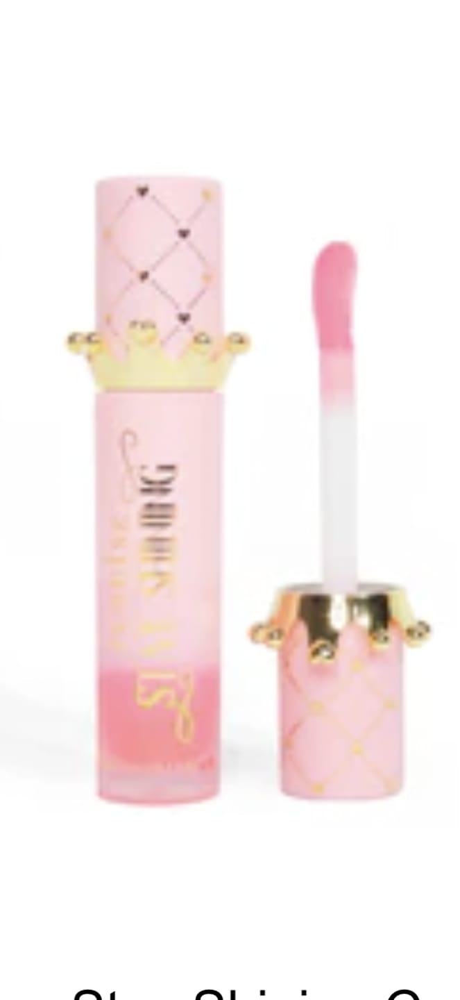 Customer photo review of P.Louise Stay Shining Crown Lip Oil