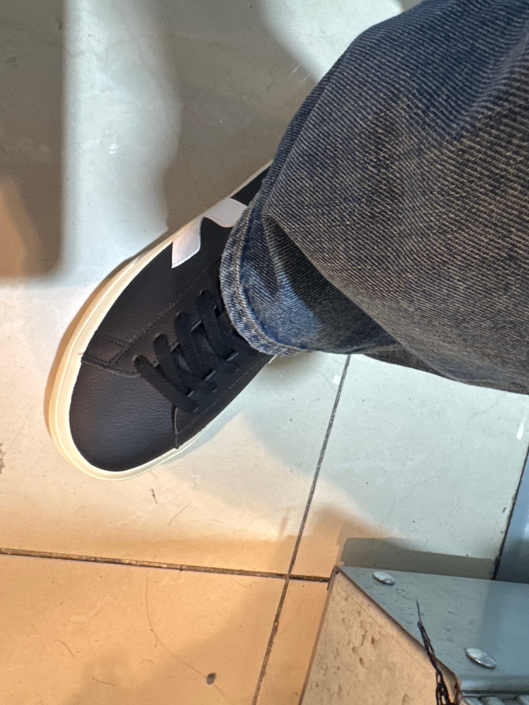 Customer photo review of סניקרס לגברים Veja Campo