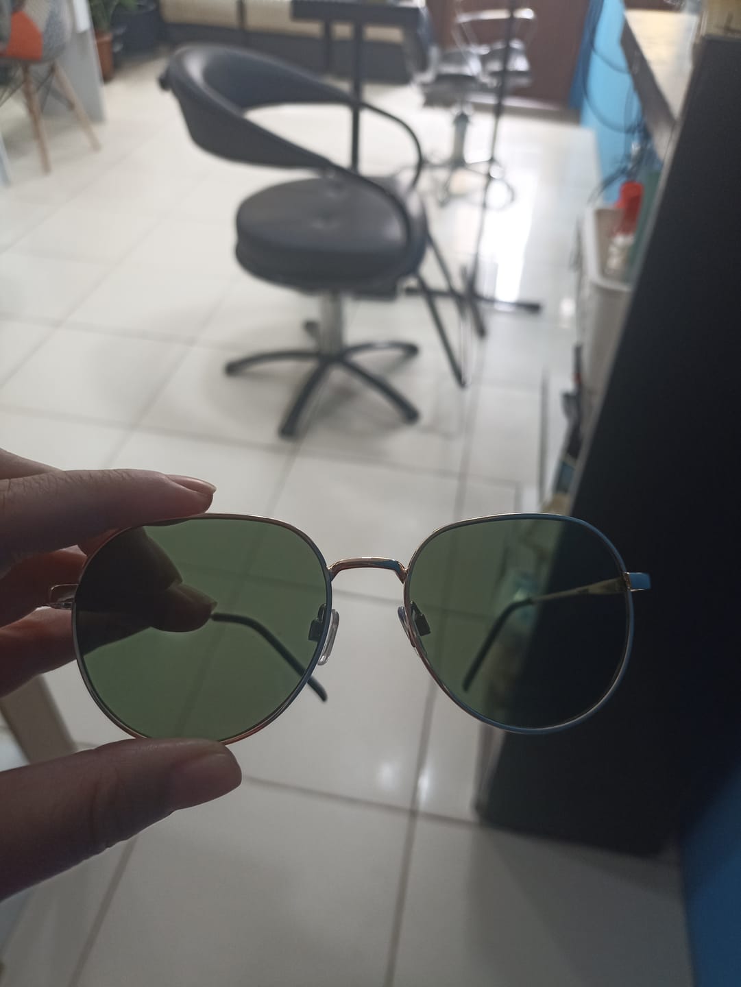 Customer photo review of Lentes de sol - Sofia.