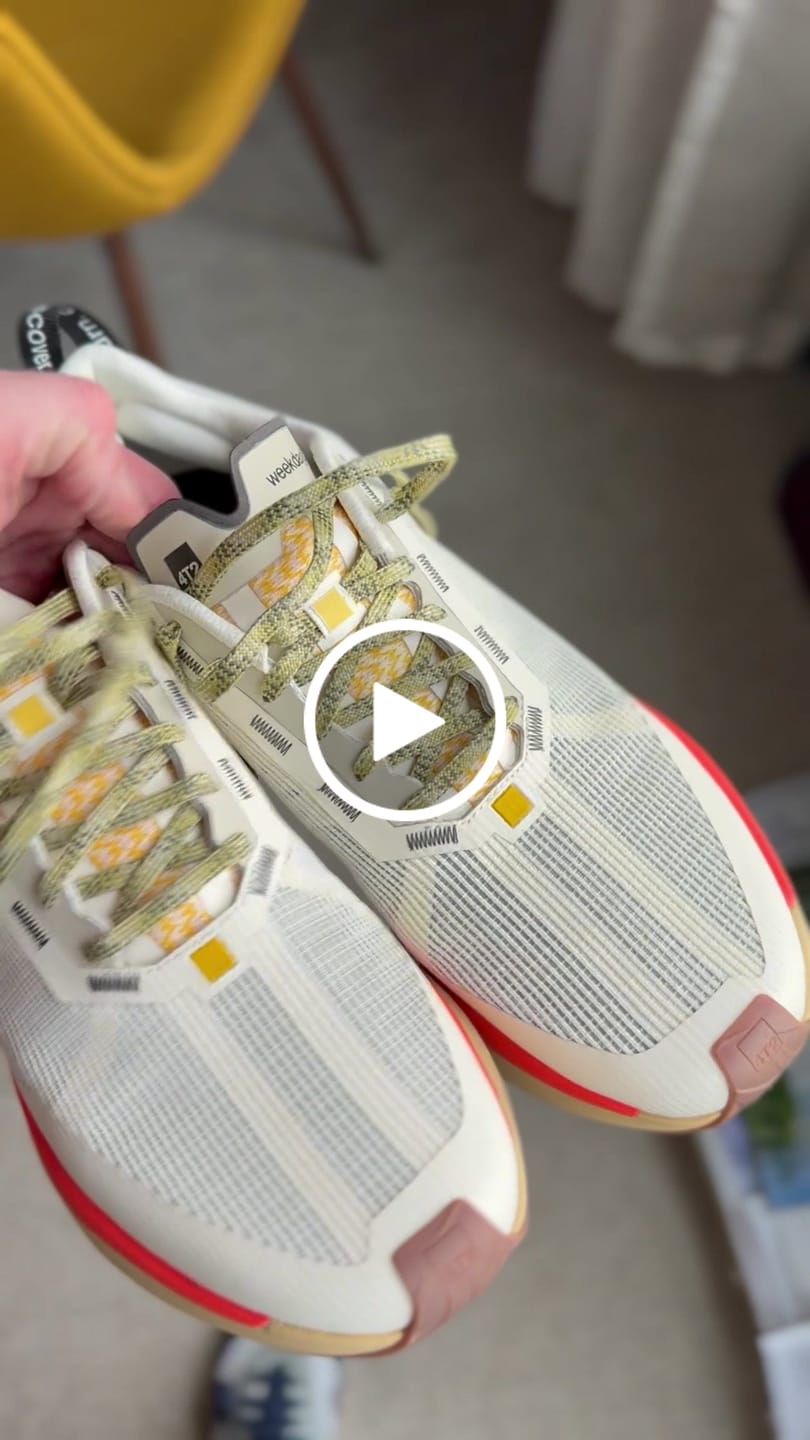 Customer video review of weekdays, new vintage white.