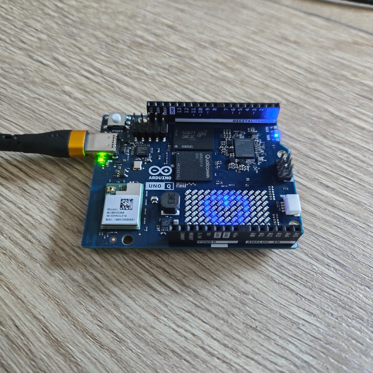 Customer photo review of Arduino® UNO™ Q 4GB