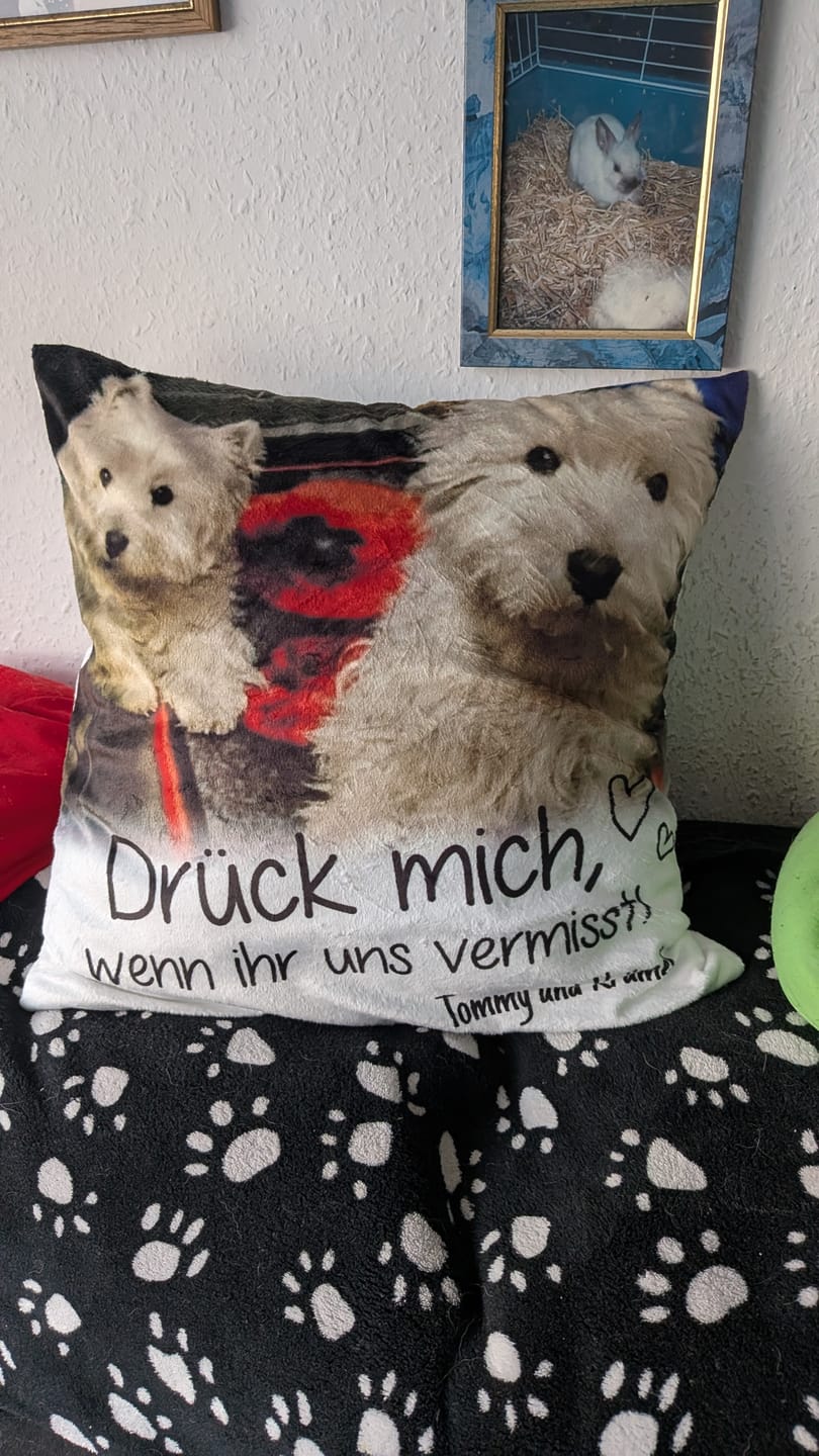 Customer photo review of Personalisiertes Kissen - Drück mich, wenn du mich vermisst