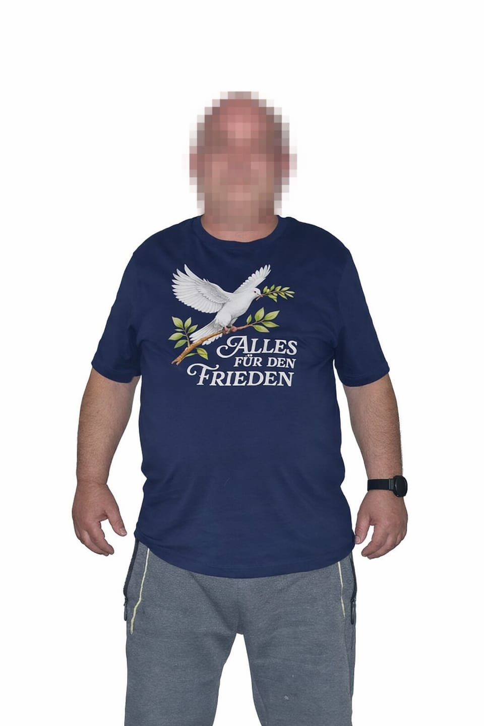 Customer photo review of T-Shirt „Alles für den Frieden“