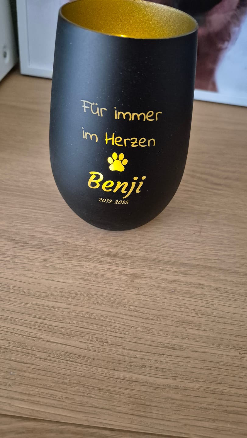 Customer photo review of Personalisiertes Gedenklicht