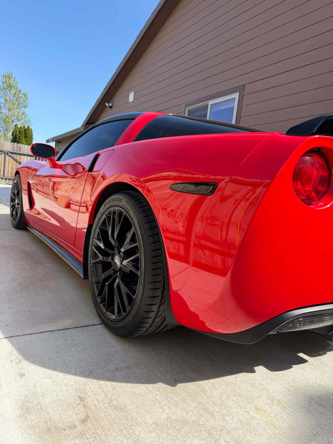 Customer photo review of Corvette C6 Base | ZR1 Conversion Side Skirts Rocker Panels