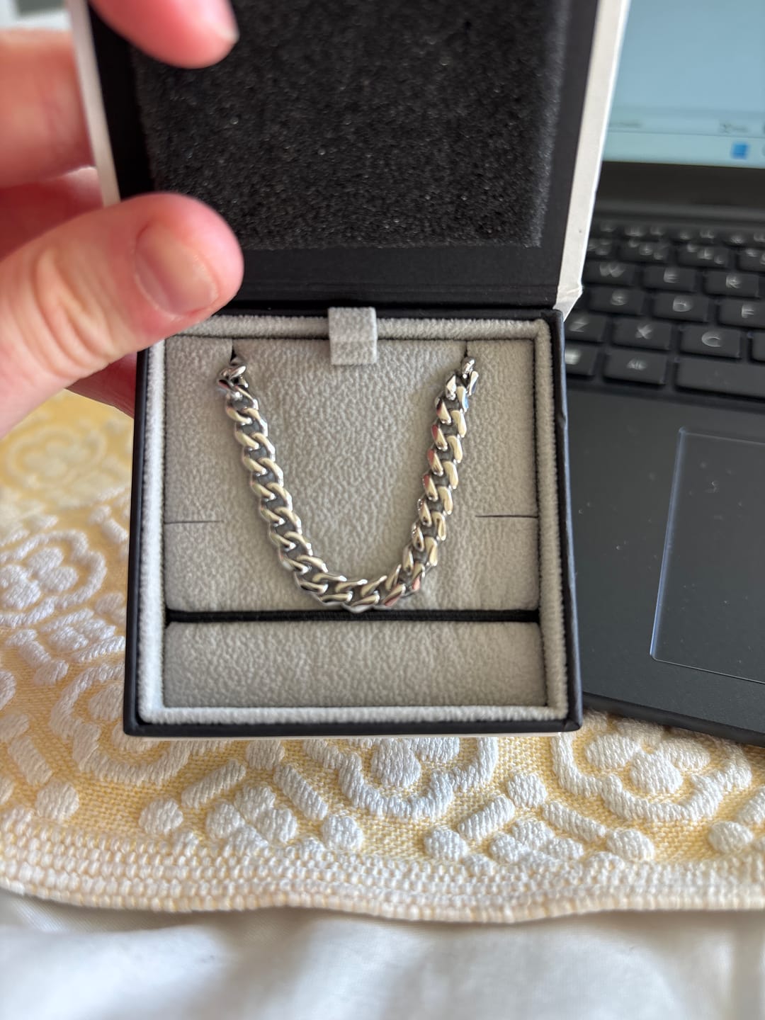 Customer photo review of 5mm Cuban Link Click-In Clasp Chain