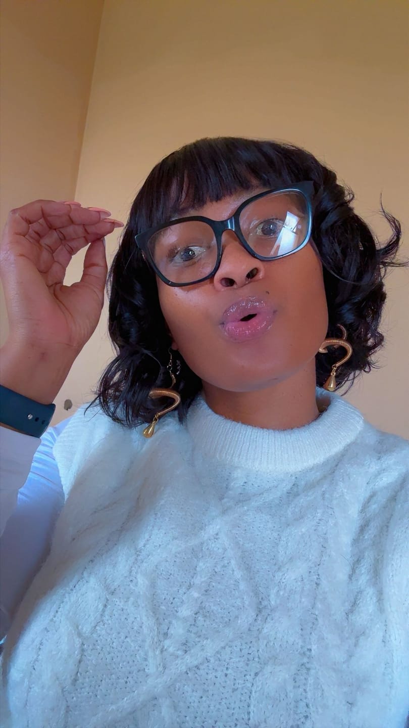 Customer photo review of NALEDI - Brazilian Fringe Bob