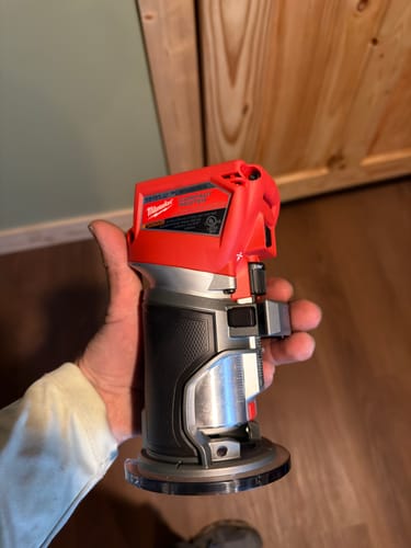 Customer photo review of Milwaukee 2723-20 M18 FUEL Compact Router (Tool Only)