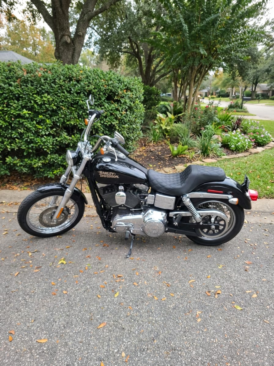 Customer photo review of Iron Born Diamond Stitch 2-Up Seat for Harley Dyna Low Rider FXDL/I Black