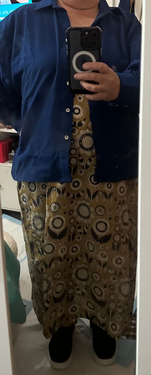 Customer photo review of Lavender Cotton Linen Relaxed Button-Down Shirt