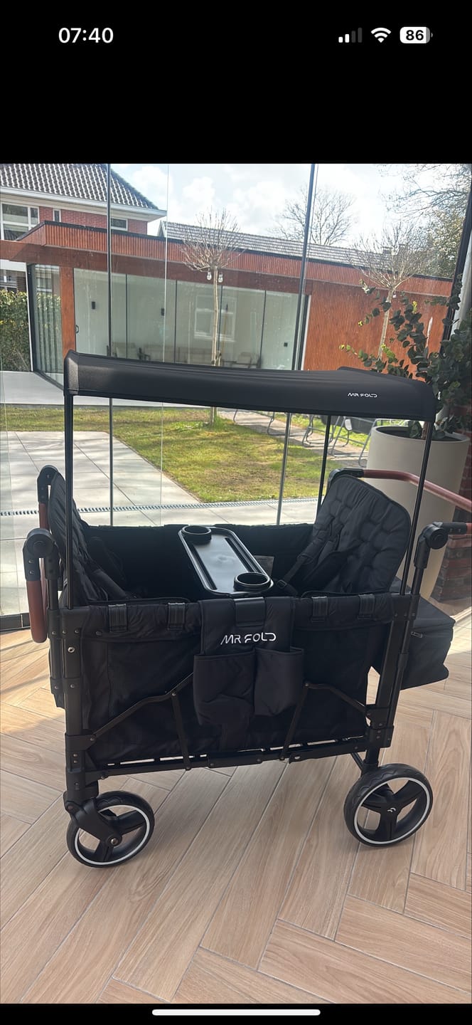 Customer photo review of P-Series Luxe 4-zits kinderkar