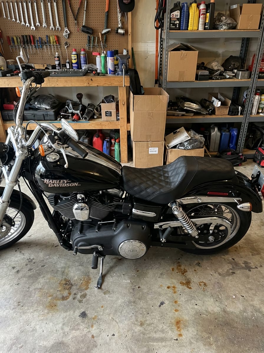 Customer photo review of Iron Born Diamond Stitch 2-Up Seat for Harley Dyna Super Glide Custom FXDC/I Black