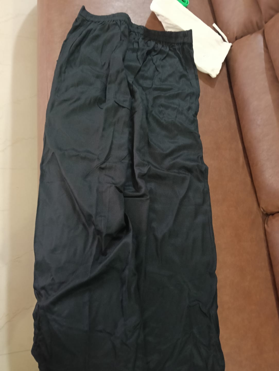 Customer photo review of Women Black Viscose Palazzo Pant