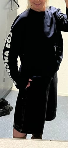 Customer photo review of LONGSLEEVE T-SHIRT NAVY