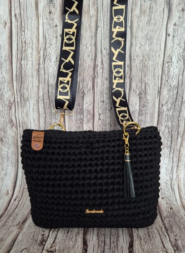 Customer photo review of Kunstleder-Labels mit Chicago Screws - Personalisierte Labels