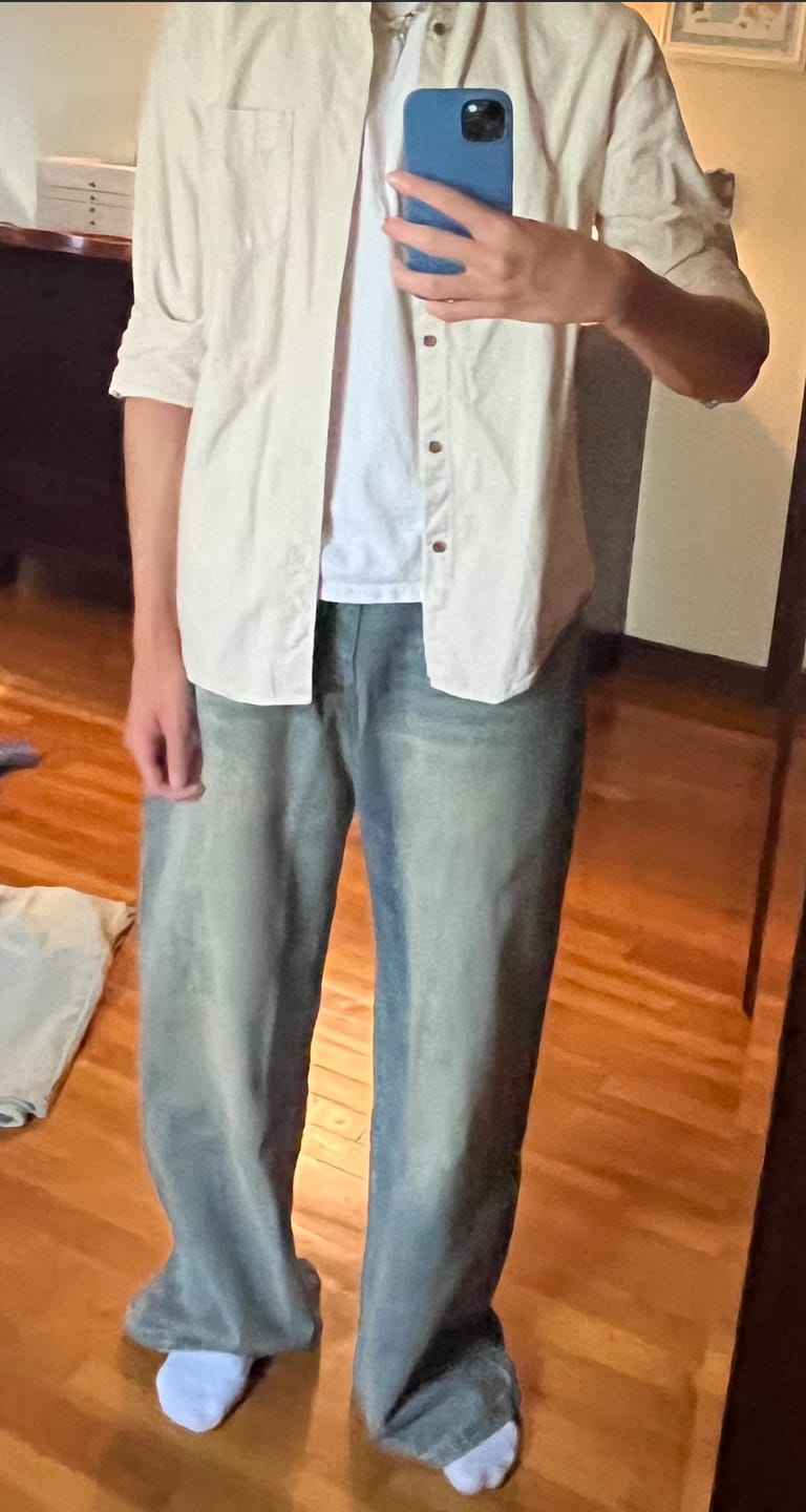Customer photo review of Aelfric Eden Baggy Jeans