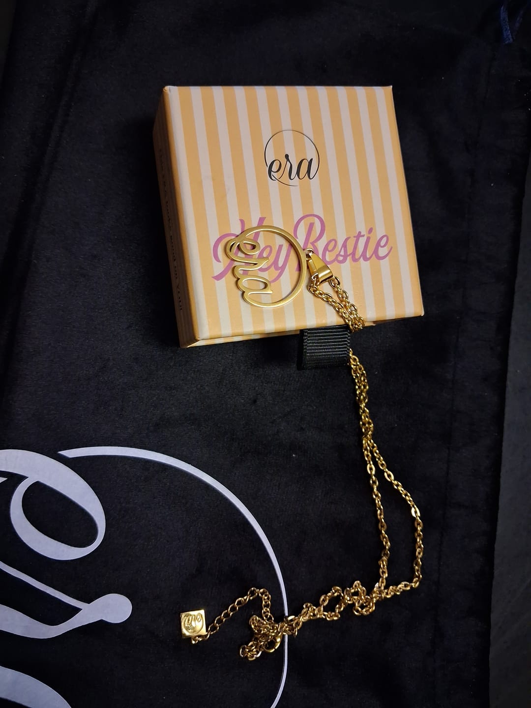 Customer photo review of Gold Era Necklace