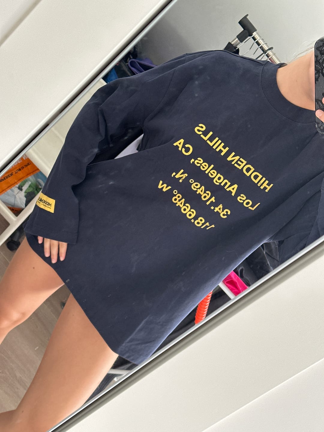 Customer photo review of VINTAGE LOGO LONGSLEEVE T-SHIRT AMBER/NAVY