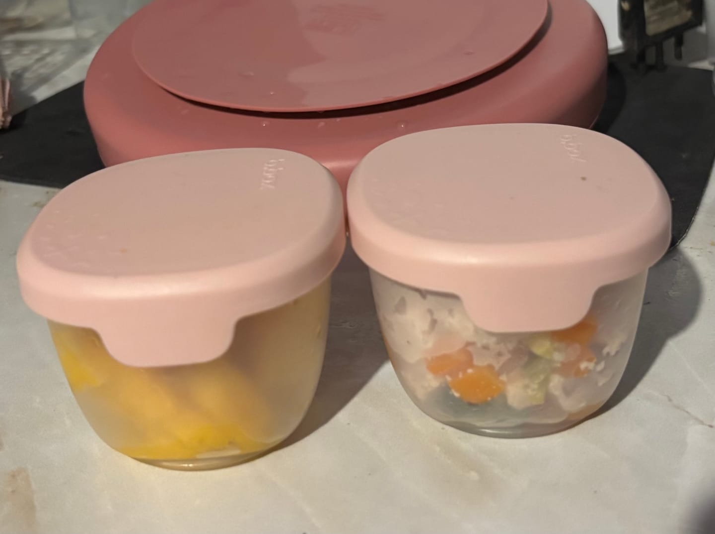 Customer photo review of Snack tubs antiderrames