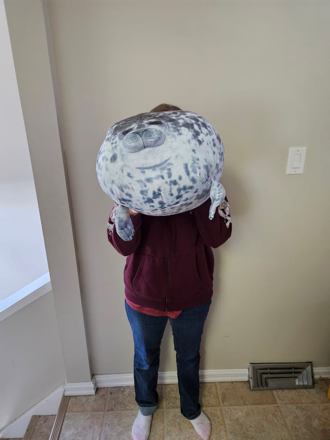Customer photo review of Yuki-Chan Plushie "Japan's Roundest Seal" - XL (Extra Chonky) - Yuki-Chan (Gray) / 24″ / 60 cm