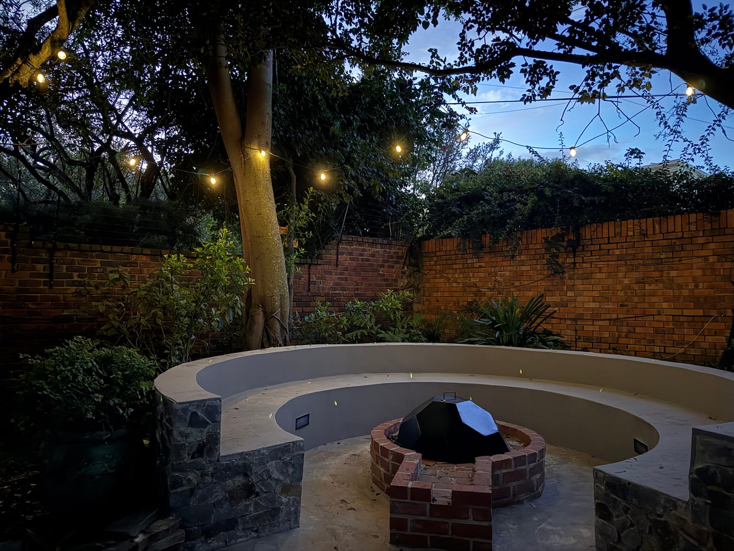 Customer photo review of Solar Festoon Bulb String Lights