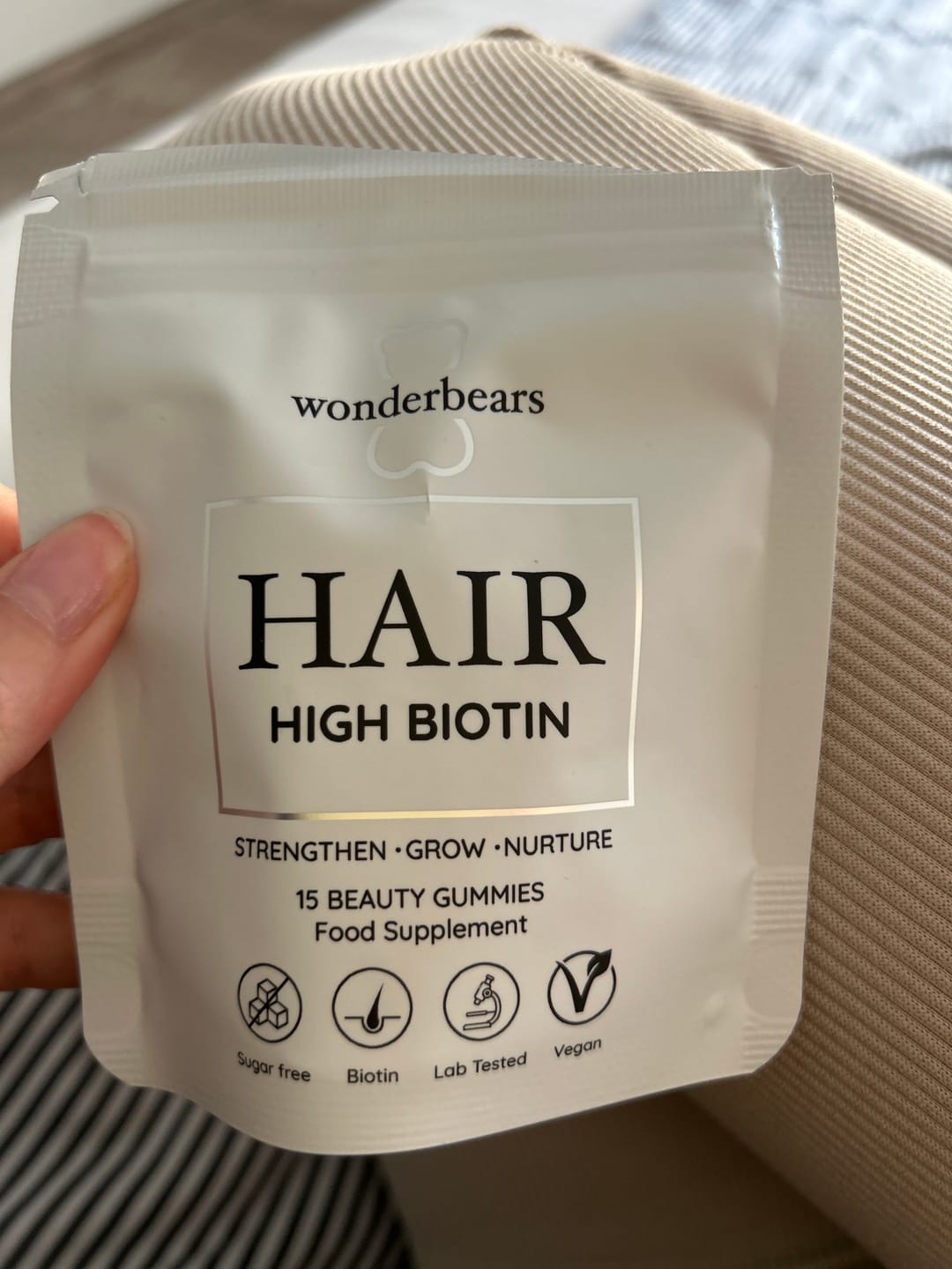 Customer photo review of HAIR - Hochdosierte Biotin Gummies - Pouch