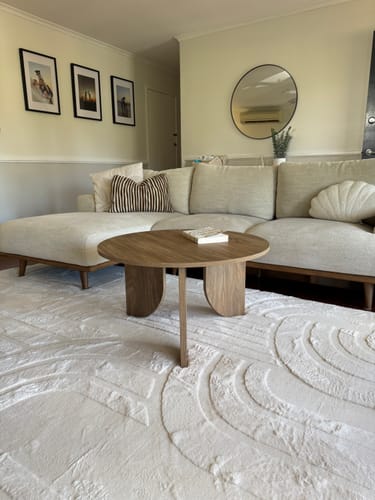 Customer's Vanilla Cream Mellow Mat with a carved 3D design in their living room.