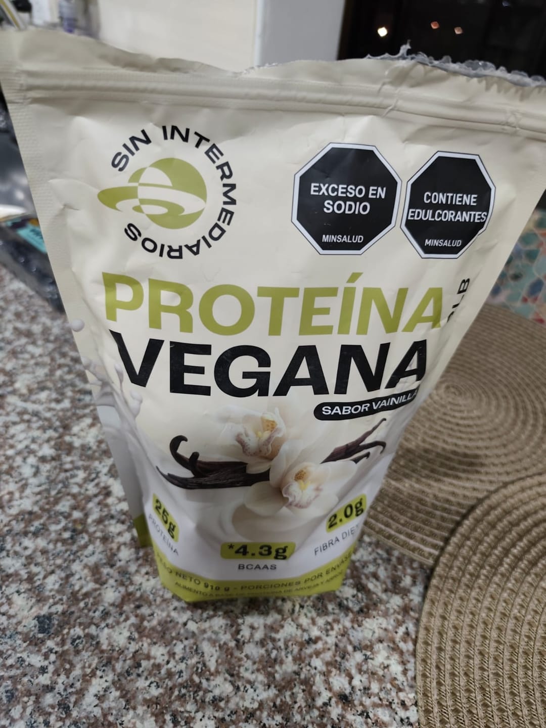 Customer photo review of Proteína Vegana