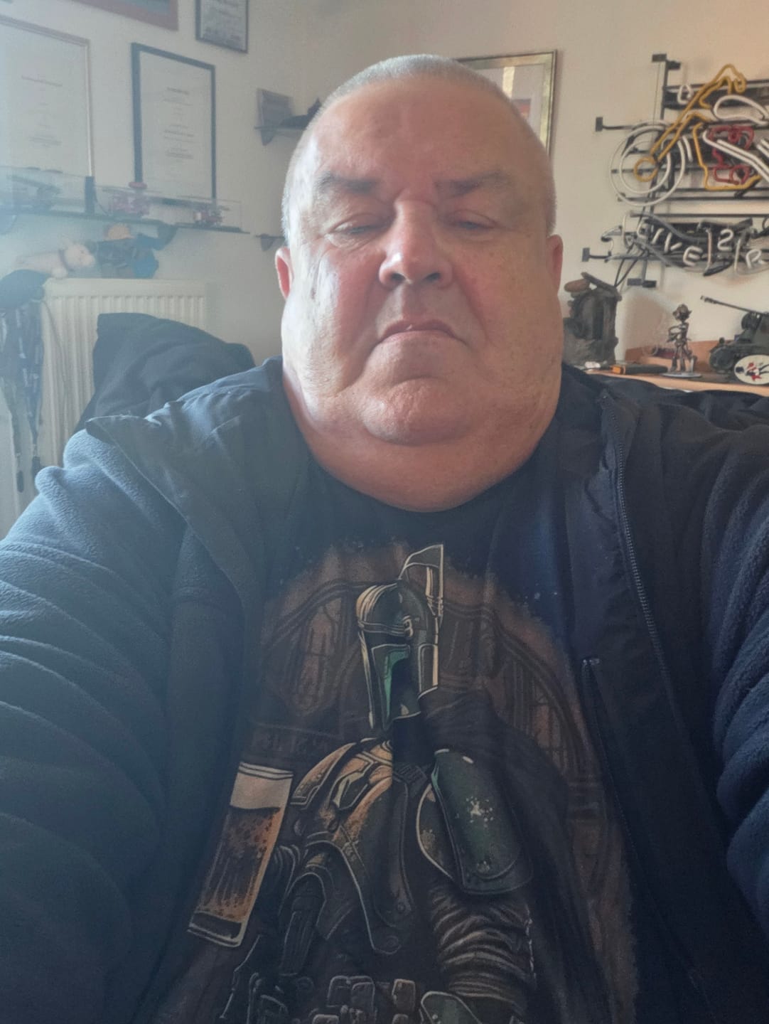 Customer photo review of Ich gehe jetzt Bier trinken HDR - Beidseitiger Druck - Herren Shirt