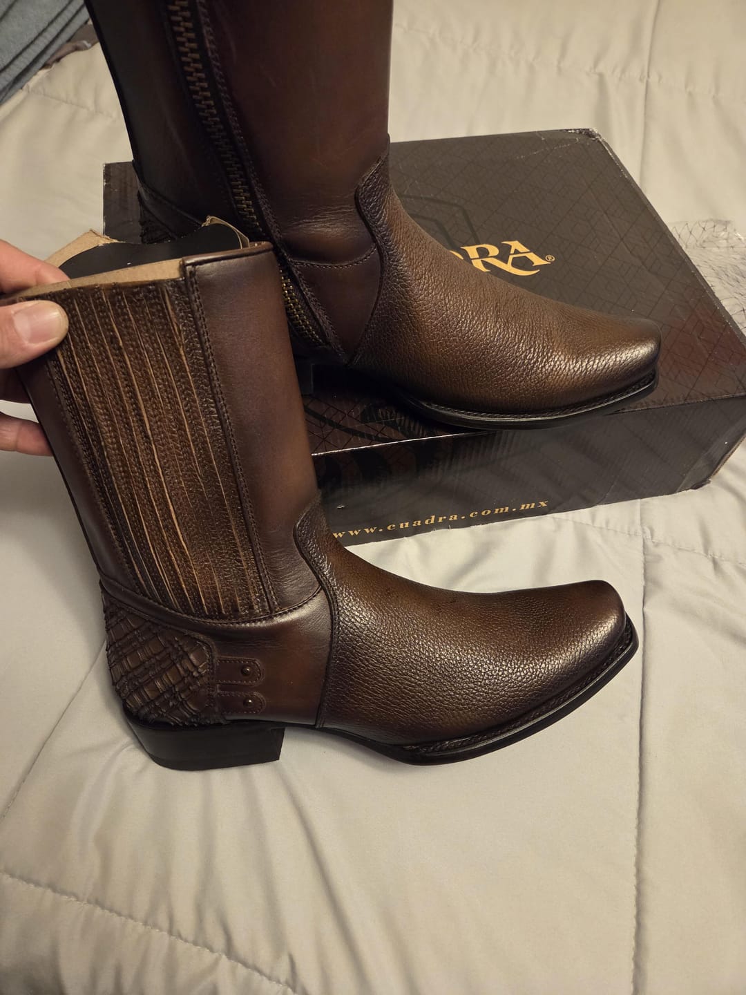 Customer photo review of Botas Vaqueras Cuadra Pïtbull Miel 1J1VRS cj 06