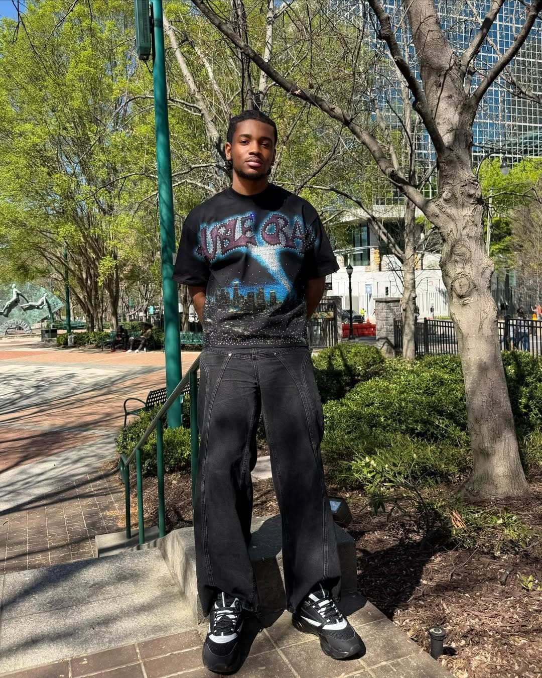 Customer photo review of Boxy L.A. Skyline Iced Out Tee-435