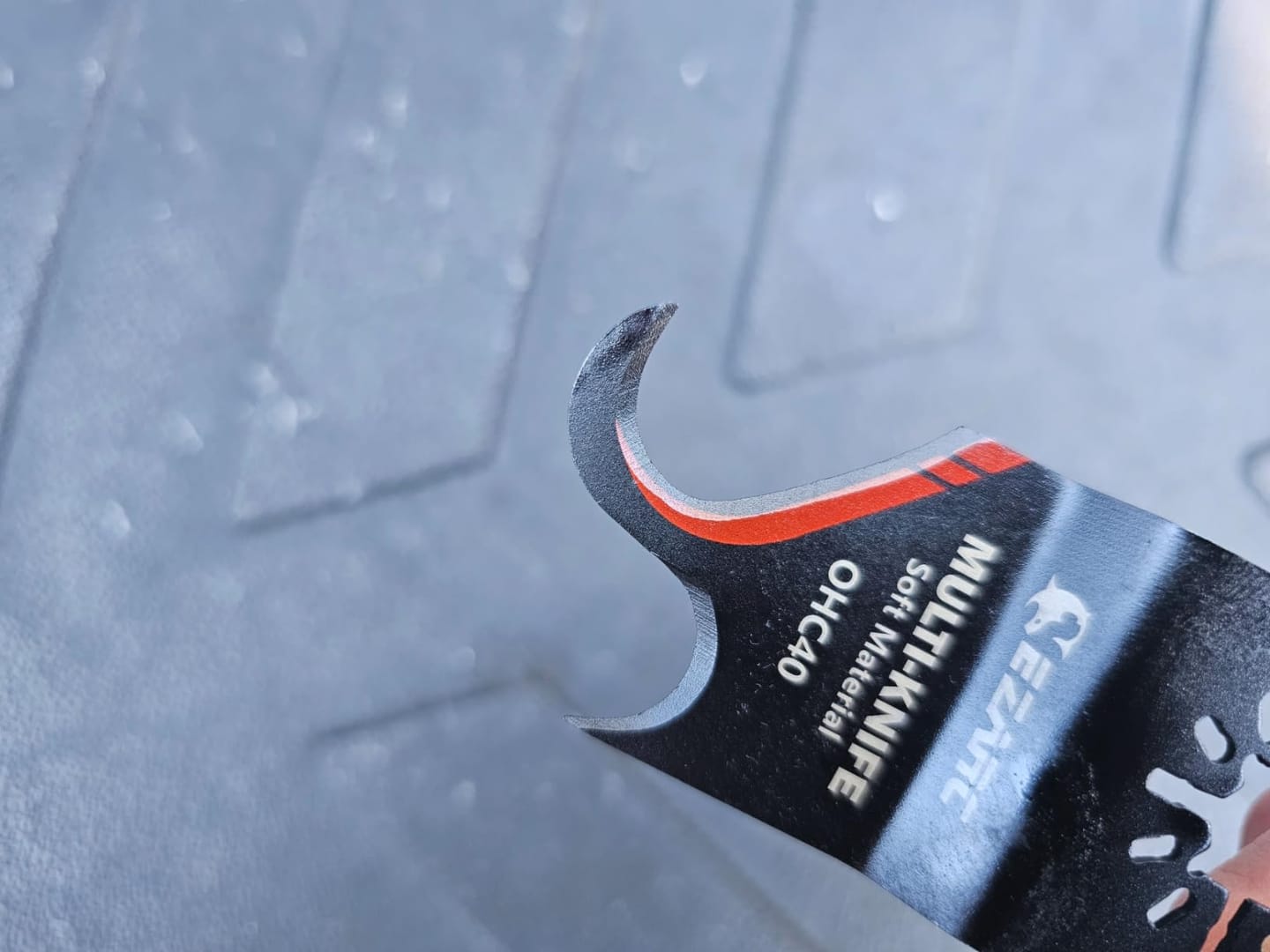 Customer photo review of Oscillating Multi tool Hook Knife Blade for Cutting Soft Materials Roofing Shingles, PVC Carpet and Cardboard