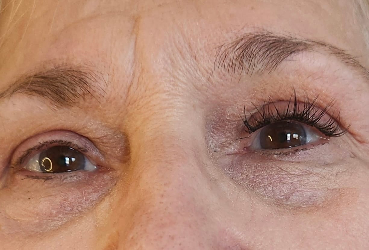 Customer photo review of Lash Bond & Seal - 10ml