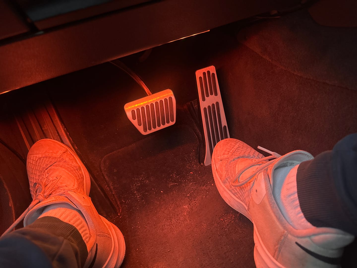 Customer photo review of SPCRSO Compatible with BMW Pedal Covers, Anti-Slip No Drill Pedal Pads Compatible with BMW 3' E90 E91 E92 E93/5' F10 F11/6' F12 F13/7' F01 F02/X3 F25/X4 F26/X5 E70/X6 E71/Z4 E89