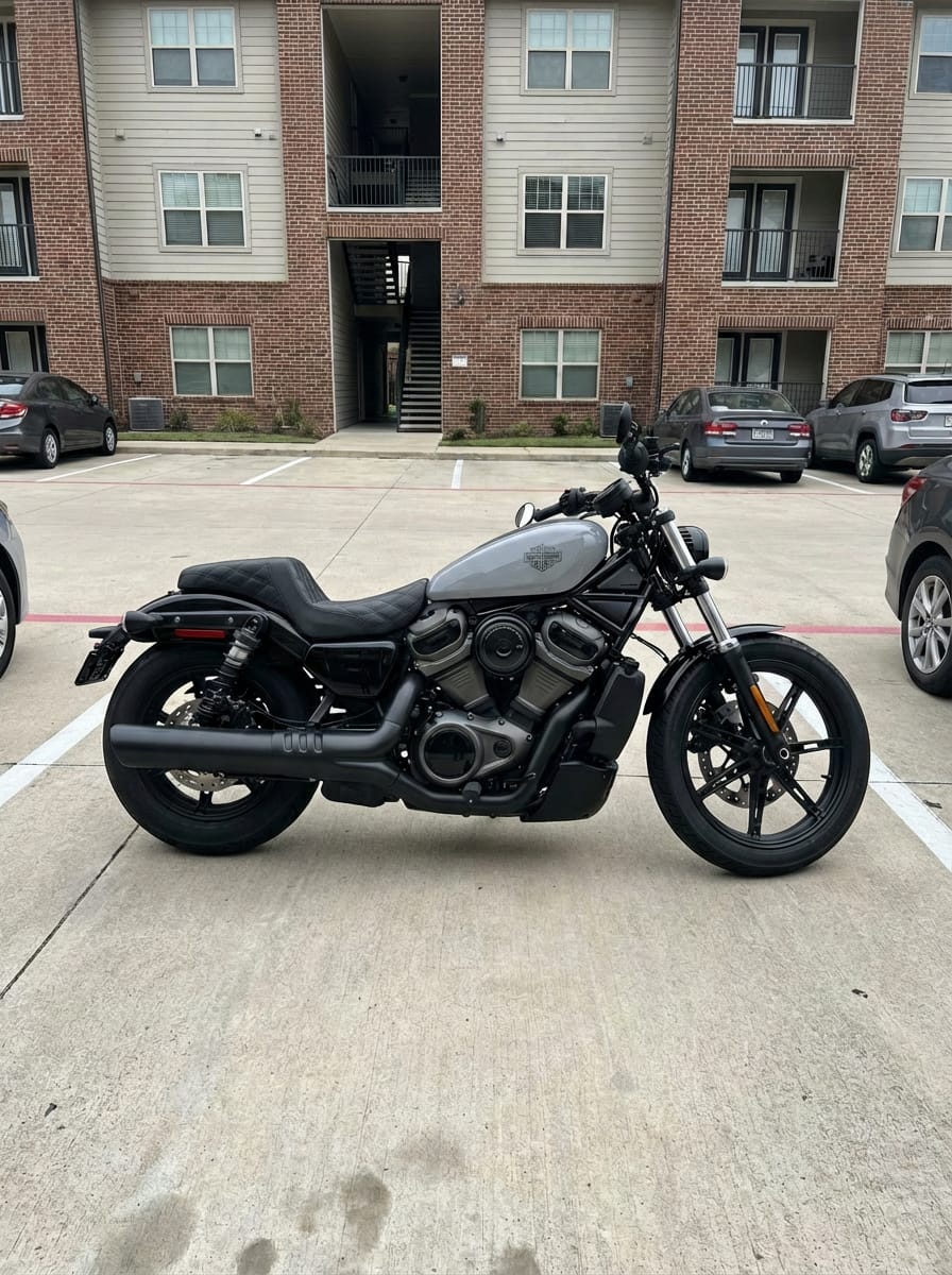 Customer photo review of Iron Born Diamond Stitch 2-Up Seat For Harley Sportster Nightster RH975/S Black