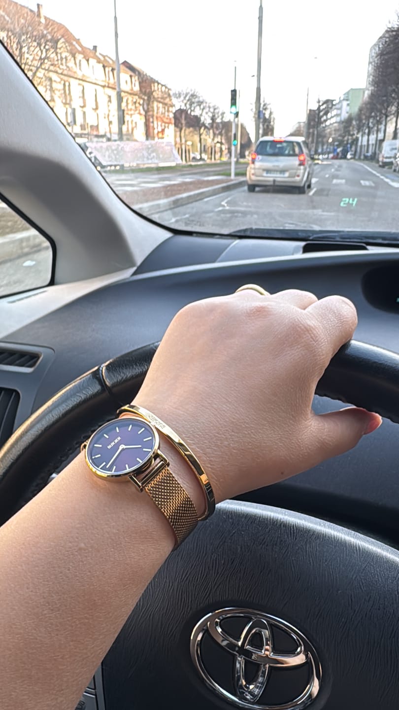 Customer photo review of Isabell Gold Silver